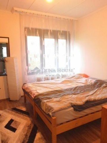 Eladó családi ház, Dunaharasztin 109 M Ft, 6 szobás