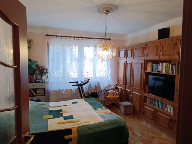 Eladó ikerház, Budapesten, XIV. kerületben, Szatmár utcában