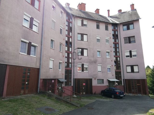 Eladó téglalakás, Zalaegerszegen 46 M Ft, 3 szobás