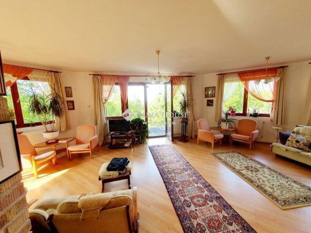 Eladó családi ház, Veresegyházon 149.9 M Ft, 2 szobás