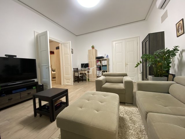 Kiadó téglalakás, albérlet, Szegeden 250 E Ft / hó, 2 szobás