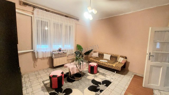 Eladó családi ház, Sarkadon, Márky Sándor utcában 6 M Ft