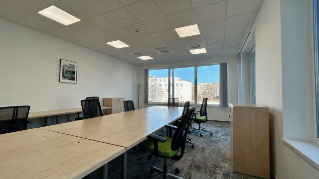 Kiadó iroda, Debrecenben 1150 E Ft / hó, 1 szobás