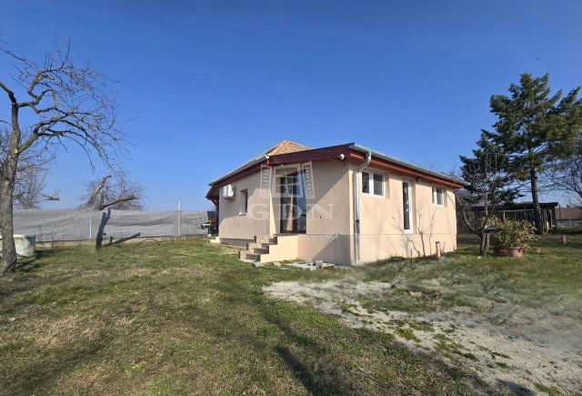 Eladó telek, Budapesten, XVII. kerületben 235 M Ft