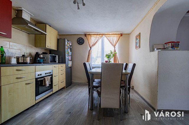Eladó családi ház, Battonyán 12 M Ft, 3 szobás