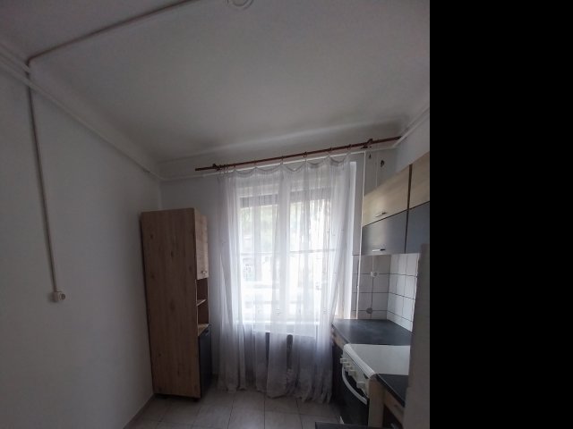 Kiadó téglalakás, albérlet, Kazincbarcikán, Építők útján