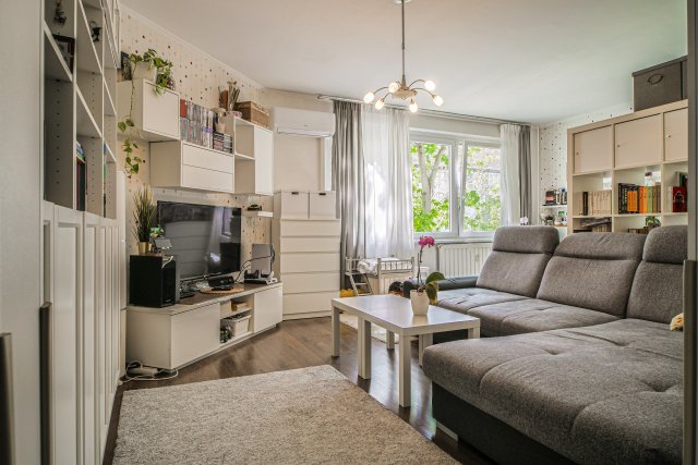 Eladó panellakás, Budapesten, IV. kerületben, Ügető utcában