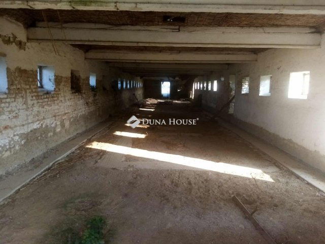 Eladó telek, Undon 79 M Ft / költözzbe.hu