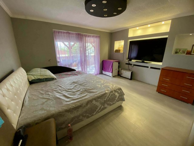 Eladó családi ház, Tiszakécskén 78.9 M Ft, 5 szobás