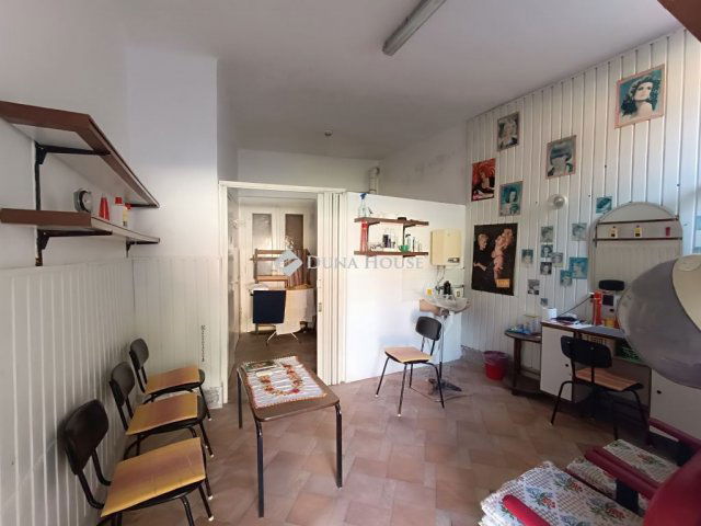 Kiadó üzlethelyiség, Gyönkön 60 E Ft / hó