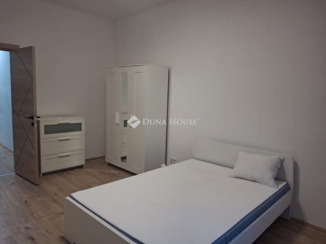 Eladó téglalakás, Budapesten, IX. kerületben 95.9 M Ft, 3 szobás