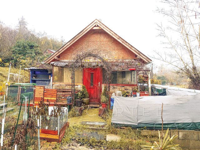 Eladó családi ház, Rácalmáson 16 M Ft, 1 szobás