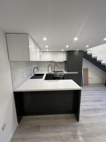 Eladó téglalakás, Budapesten, VI. kerületben, Aradi utcában