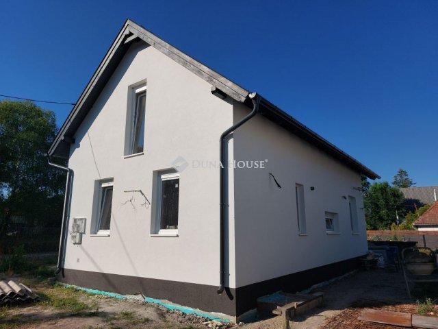 Eladó családi ház, Gödön 119 M Ft, 4 szobás