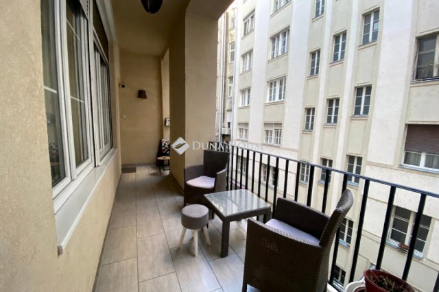Eladó téglalakás, Budapesten, VI. kerületben 199.9 M Ft