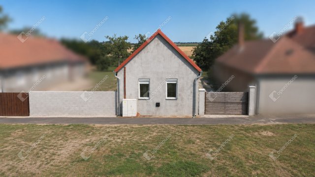 Eladó családi ház, Pálin 27 M Ft, 2 szobás