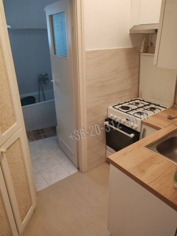 Eladó panellakás, Békéscsabán 29.9 M Ft, 1+1 szobás