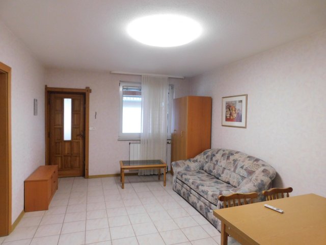 Eladó családi ház, Hévízen 130.993 M Ft, 12 szobás