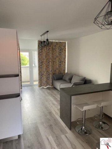 Kiadó téglalakás, albérlet, Pécsett 190 E Ft / hó, 1 szobás