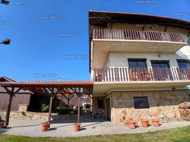 Eladó családi ház, Pilisszántón 169 M Ft, 6 szobás