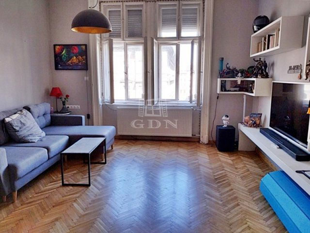 Eladó téglalakás, Budapesten, VI. kerületben 79.9 M Ft, 2 szobás