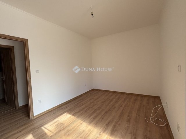 Eladó családi ház, Biatorbágyon 225 M Ft, 5 szobás