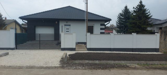 Eladó családi ház, Érden 129 M Ft, 4 szobás