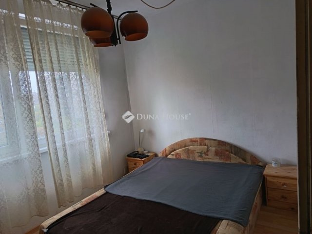 Eladó panellakás, Budapesten, IV. kerületben 69.9 M Ft, 3 szobás