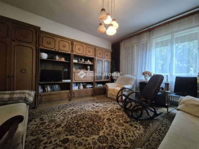 Eladó családi ház, Siófokon 94.9 M Ft, 4 szobás