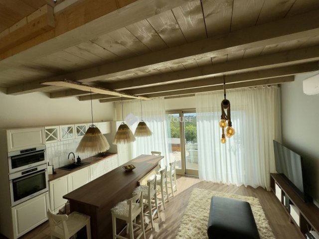 Eladó családi ház, Balatonfüreden 289 M Ft, 3 szobás