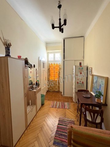Eladó téglalakás, Budapesten, IX. kerületben, Soroksári úton