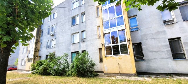 Eladó panellakás, Balatonalmádiban 49 M Ft, 2+1 szobás