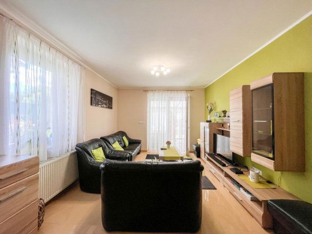 Eladó családi ház, Kecskéden 119 M Ft, 4 szobás