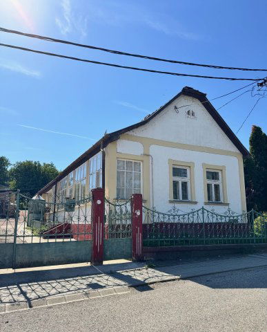 Eladó családi ház, Csőváron 24.99 M Ft, 4 szobás