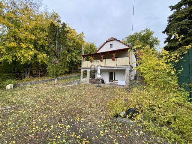 Eladó családi ház, Szadán 99.9 M Ft, 3 szobás