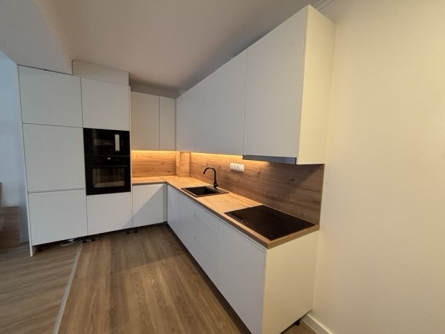 Kiadó téglalakás, albérlet, Tiszaújvárosban, Tisza úton