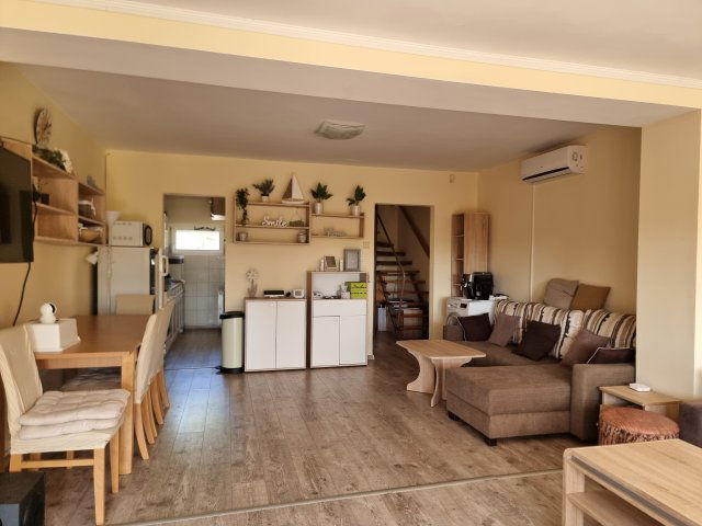 Eladó ikerház, Balatongyörökön 89.9 M Ft, 4+1 szobás