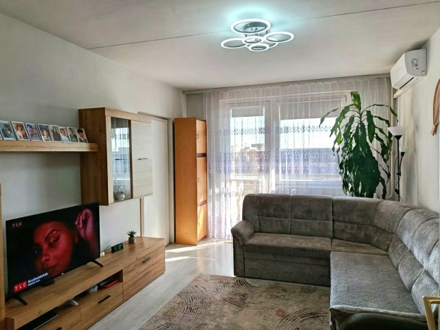 Eladó panellakás, Nyíregyházán 46 M Ft, 3 szobás