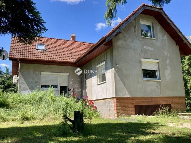 Eladó családi ház, Érden 179 M Ft, 6 szobás