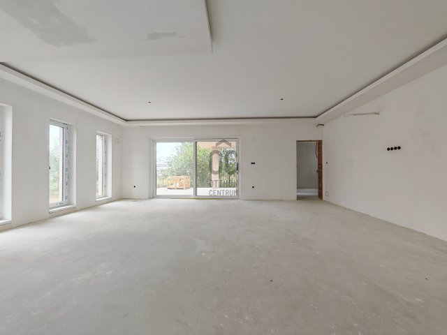 Eladó családi ház, Székesfehérvárott 175 M Ft, 5 szobás