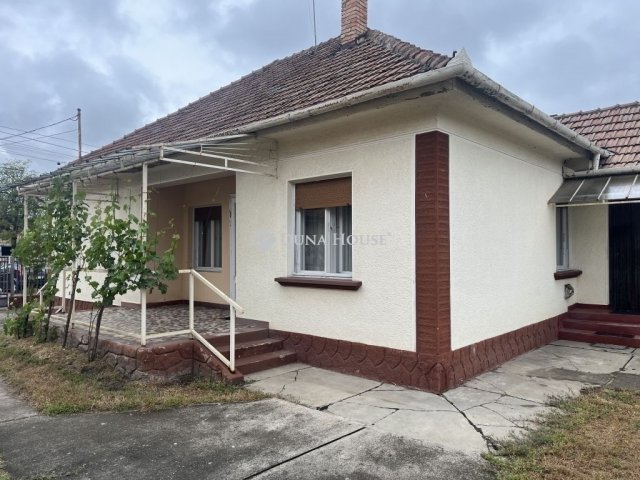 Eladó családi ház, Albertirsán 65 M Ft, 4 szobás
