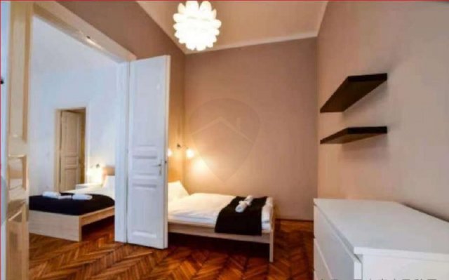 Eladó téglalakás, Budapesten, VII. kerületben 99.999 M Ft