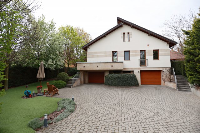 Eladó családi ház, Gödöllőn 329 M Ft, 4 szobás