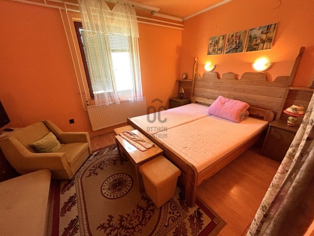 Eladó hotel, Hajdúszoboszlón 102 M Ft, 10 szobás