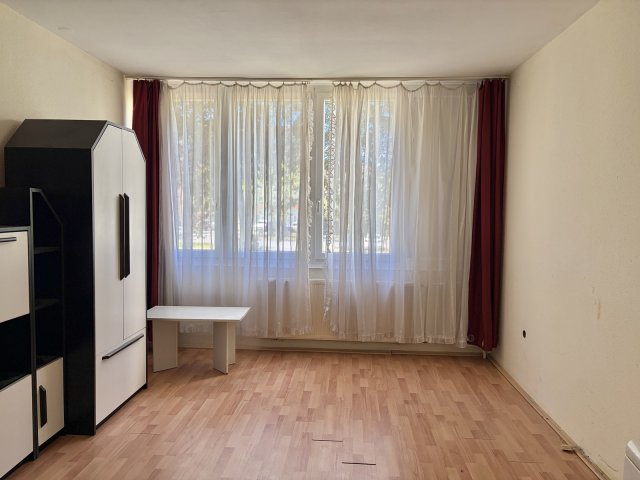 Eladó téglalakás, Nyíregyházán 33.5 M Ft, 1 szobás