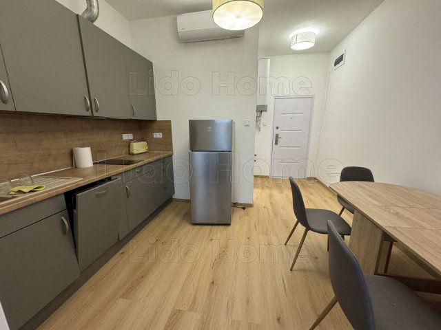 Eladó nyaraló, Siófokon 39.9 M Ft, 1 szobás