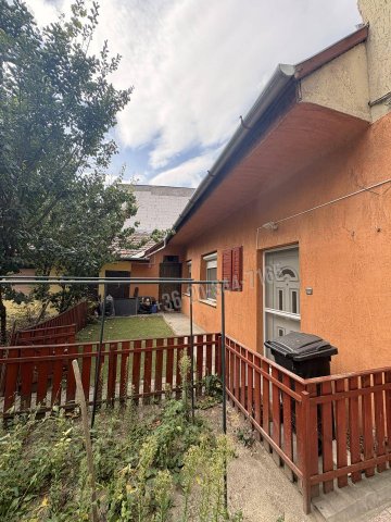 Eladó téglalakás, Vácon, Szent Miklós téren 55.7 M Ft