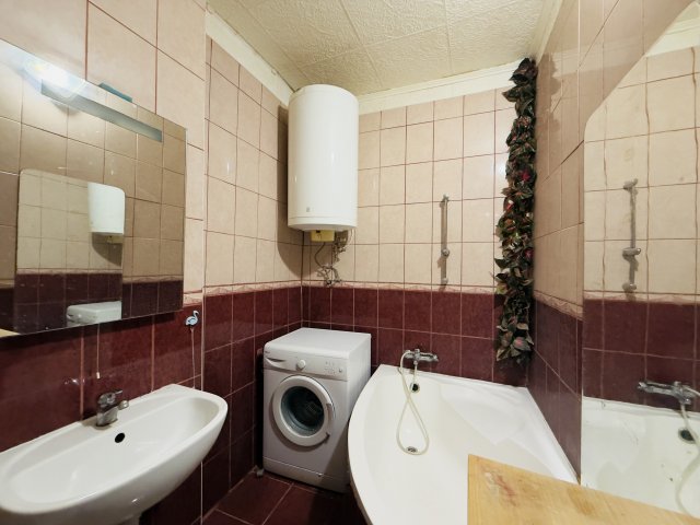 Eladó téglalakás, Kazincbarcikán, Építők útján 20.9 M Ft