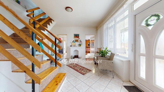 Eladó családi ház, Csengerben 42.8 M Ft, 5 szobás