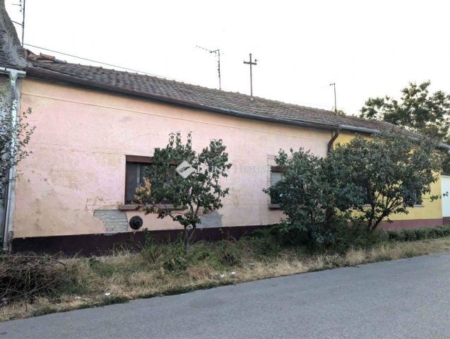 Eladó családi ház, Kecskeméten 19.9 M Ft, 3 szobás